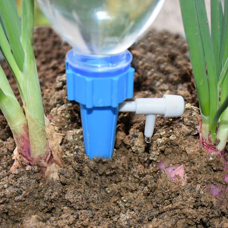 Système d'arrosage automatique - Automatic Plant Watering Spikes Drip Kit avis et prix